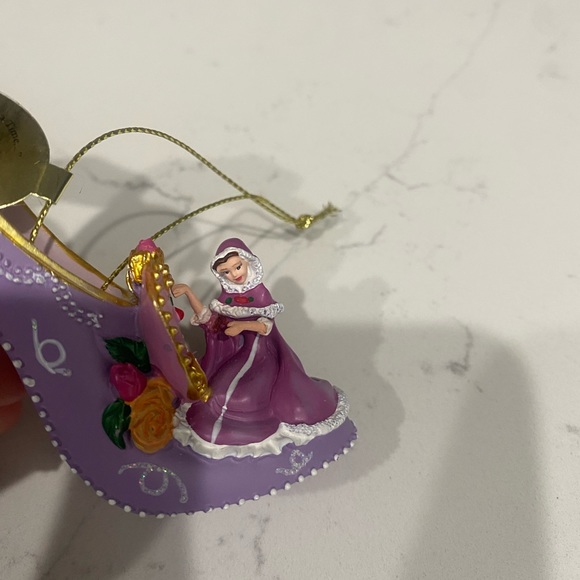 Disney's Once Upon a Slipper Shoe Ornament Bradford Exchange Belle’s Once Upon A - Picture 5 of 5